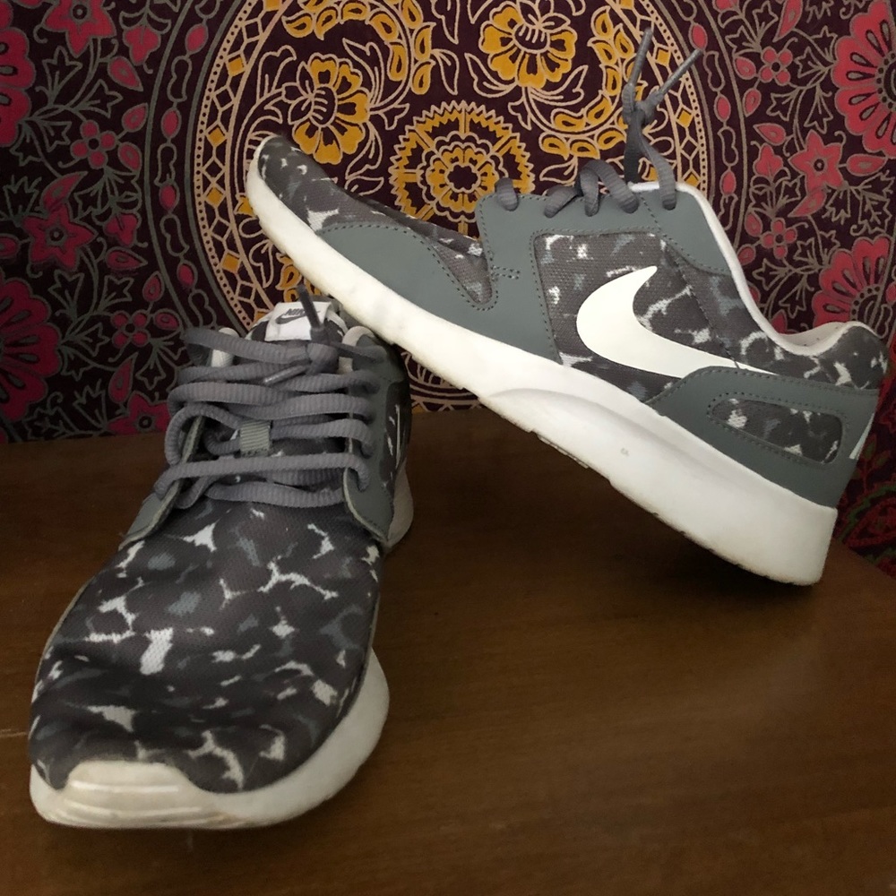 Nike Women’s Cheetah Print Sneakers